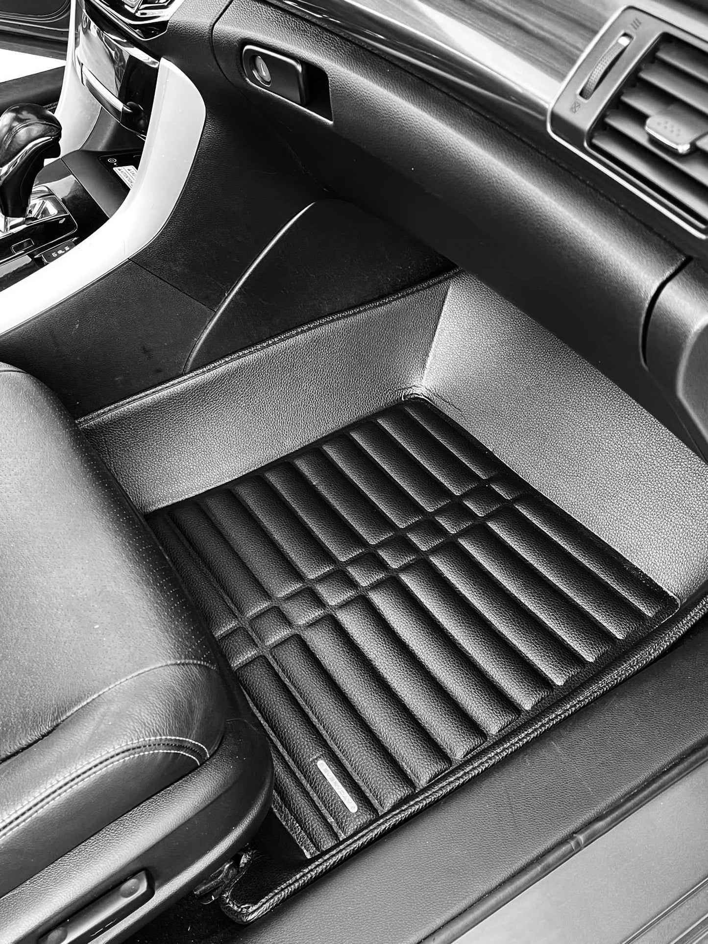 Hummer H2 2002-2009 - 3D FULL COVERAGE MATS