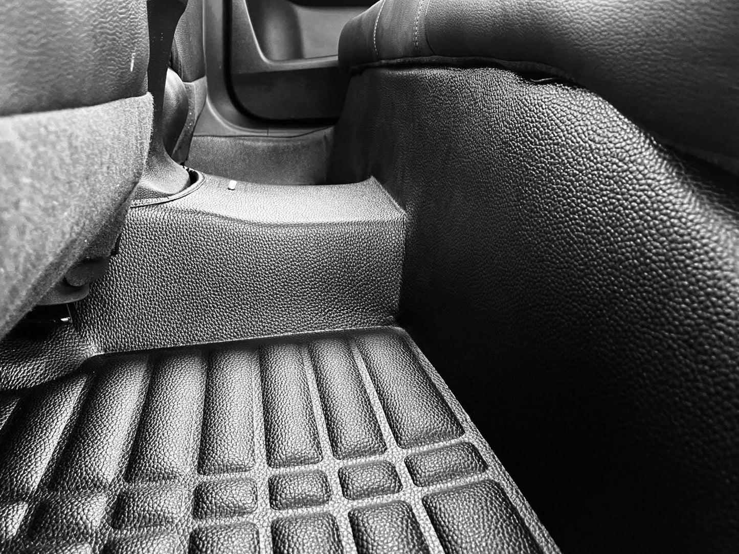 VW Taos 2021-2025- 3D FULL COVERAGE FLOOR MATS