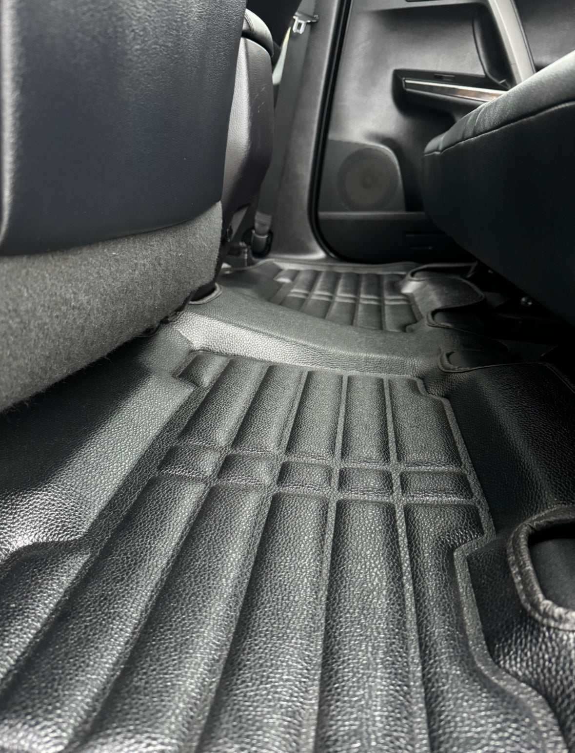 Toyota Rav4 Non Hybrid (2013-2018) 3D FULL COVERAGE FLOOR MATS
