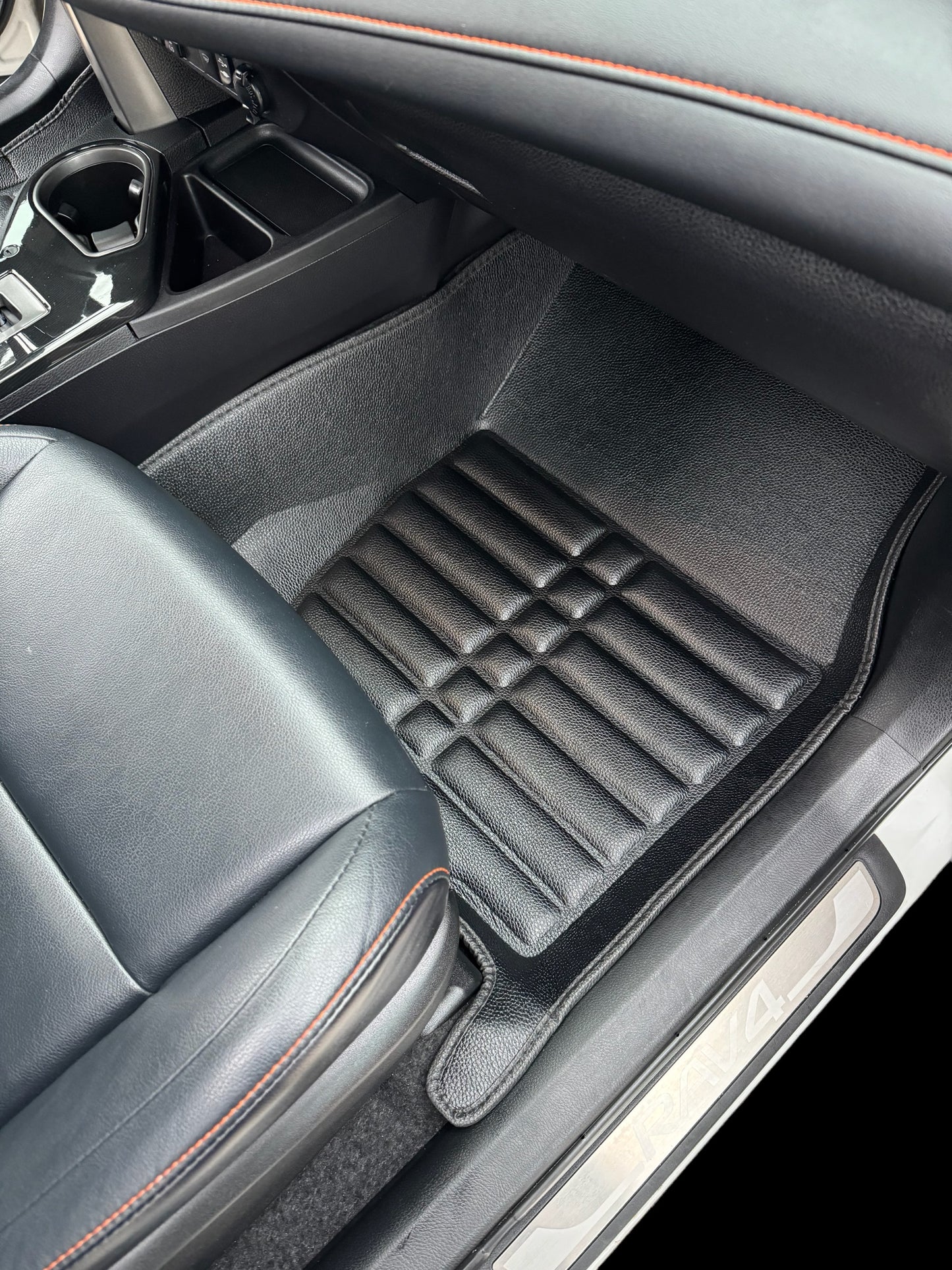 Toyota Rav4 Non Hybrid (2013-2018) 3D FULL COVERAGE FLOOR MATS