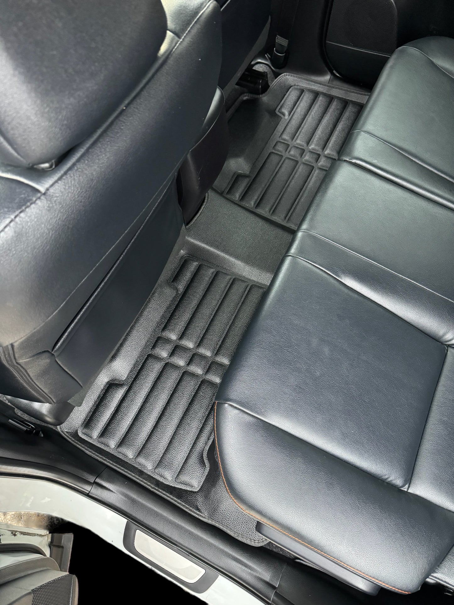 Toyota Rav4 Non Hybrid (2013-2018) 3D FULL COVERAGE FLOOR MATS